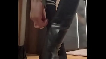 Happy saturday •more on socksfeet mistress nina ️#nylonlegs #feet #nylonfeet #nylonfetısh #fee