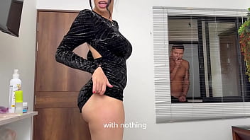 Colombiana tetona pide ser follada por la verga de su roomate en su estrecho coño culona latina se folla a su roomate