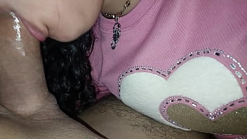 Lo siento amiga no puedo parar de mamarle la polla a tu novio es muy dura