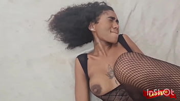 Comendo cu da magrinha gostosa