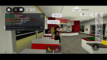 Latina robloxiana desesperada folla en brookhaven