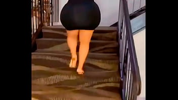 Vino la vecina a pedirme un favor