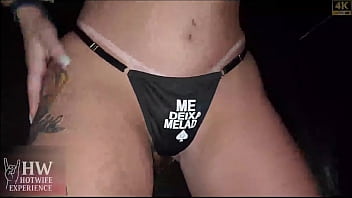 Casada safada perde a linha pro pauzão do amigo na festa da firma a monica lima é a casada mais gostosa e chifradeira do brasil