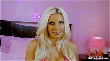 Beautiful blonde brittany andrews loves poking her wet muff