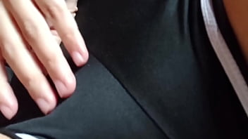 Un video de la hijastra del director de la universidad