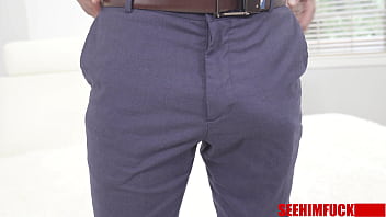 Ripped musa phoenix fucks sexy kyler quinn and cums on her face