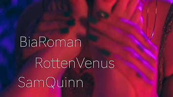 These girls are horny for feet and tickling fetish