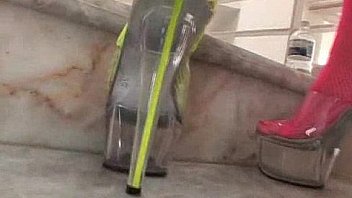 A Very Sexy Squirt Queen 4 thumbnail