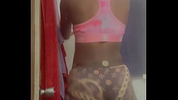 Step sis loves shaking her ass around