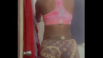 Step sis loves shaking her ass around