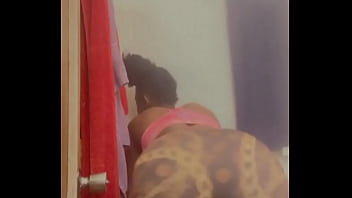 Step sis loves shaking her ass around