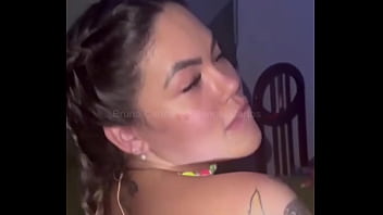 Fiquei de vouyer vendo minha esposa sentar no seu ex cunhado junto com a meia irmã dela