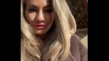 Beautiful bust in this fit Beautiful bust in this fit