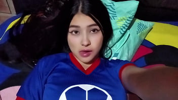 Esperé a que el cornudo saliera de casa para darle mi coño a la polla grande casero real