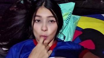 Esperé a que el cornudo saliera de casa para darle mi coño a la polla grande casero real