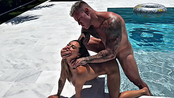 Filoufitt and essie gotback hot public sex and massive cumshot