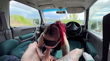 Познакомился с девушкой в лесу