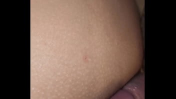 Latina culona con enormes tetas me deja follar le el culo