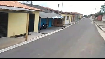 Ensaio aberto no quintal costa larga e cérebro de galinha