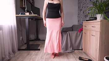 Hot Milf In Tight Skirt Showing Off See Through Panty Line Vpl thumbnail