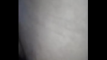 Mojadita En La Cama thumbnail