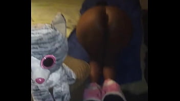 Wow check out jazzy big brown ass