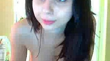 Nipples on the rocks and show her nice body and cute boob on webcam live show