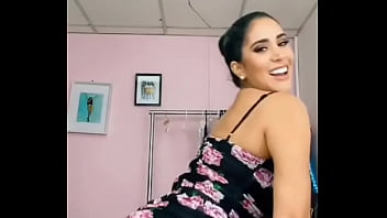 Melissa Paredes Tirando Con Su Pareja thumbnail