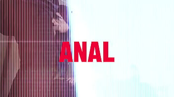 “ encuentro ella lo sorprende con un toque atrevido ”chicas se atreverian a usar un gancho anal evitalo