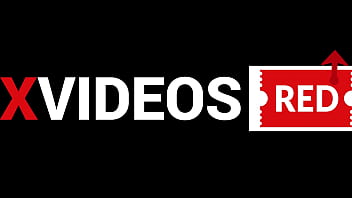 Sexo entre hermanastro después del día de paseo semen en la boca coño penetrado por la polla grande de hermanastro marco