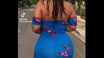 Leg marcando a calcinha