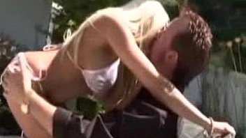 She gets fucked in the sun