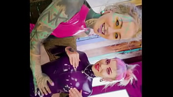 Guess what kelliepanther 4 and me did wrong answers only in the commentzz