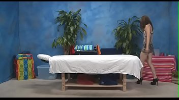 Peachy blondie receives big o