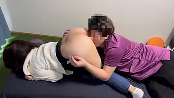 「整体はもういいので、セックスしたいです 」整体に来た人妻。性感帯を触られムラムラしてちんぽを求めてくる人妻。 「整体はもういいので、セックスしたいです 」整体に来た人妻。性感帯を触られムラムラしてちんぽを求めてくる人妻。