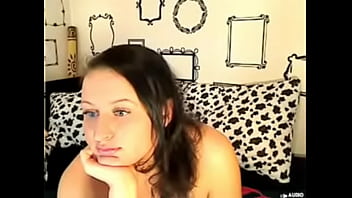 Babe with big tits showing her stuff on webcam