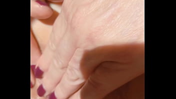 Mature wife gapes her wet pussy