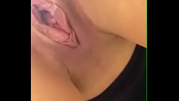 Look at my pussy right now