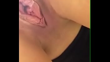 Look at my pussy right now