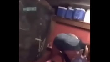 Abrianna tryn to make her azz shake