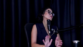 é dominatrix começou por gostar de hentai teve que colocar wasabi na buceta e muitas dominadoras já foram submissas kali kalifa dominatrix watch sheer red