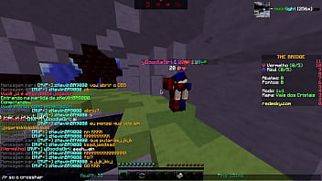 Comendo bem gostosinho minha prima no jogo quadrado