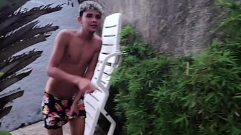 Madastra Seduz Seu Entiado Com Sua Bunda Enorme Seu Irmãozinho Virgem Punheteiro Fica Espiando Foi Aquele Sexo Em Público Cons 2 Entiado Veja No Fechado thumbnail