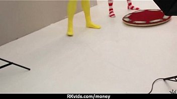 Amateur girl accepts cash for sex from stranger 7