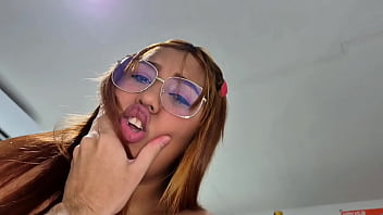 I live alone in the united states miami and i don't have a boyfriend i like to cook and make cakes