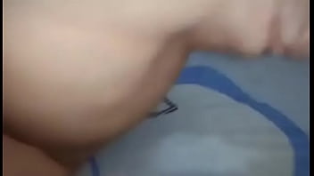 Metiendoselo a la vecina