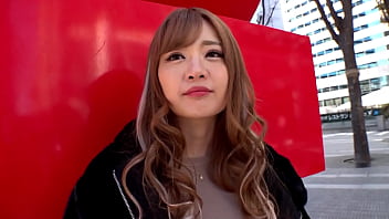 パート1【デカチン限定チ●コソムリエ兼舐めダルマ女子】セックス前に毎回恒例のチ●コ計測タイム！チ●コ計測するも予想外のデカチンに大興奮！！そのまま本能の赴くままに即尺で神業フェラ披露！！舐め技に自信ありと豪語するだけありかなりの舐めスキル持ち！モンスター級デカチンを舐め舐めするとダラダラだらしなく濡れるマ●コ！そのままデカチン挿入でアへ顔絶頂からのイキ！！