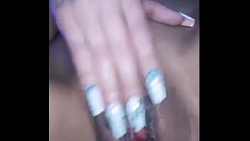 Mira la luna esto ya lo hiciste muchas veces y susurrando sigo pensando en tus abrazos