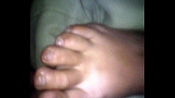 Leche en pies de mi mujer d 9