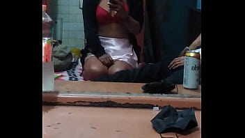 Quien será esta chica sexy